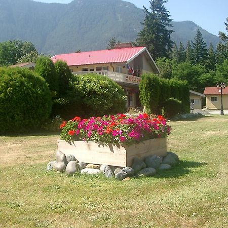 Swiss Chalets Motel Hope Extérieur photo