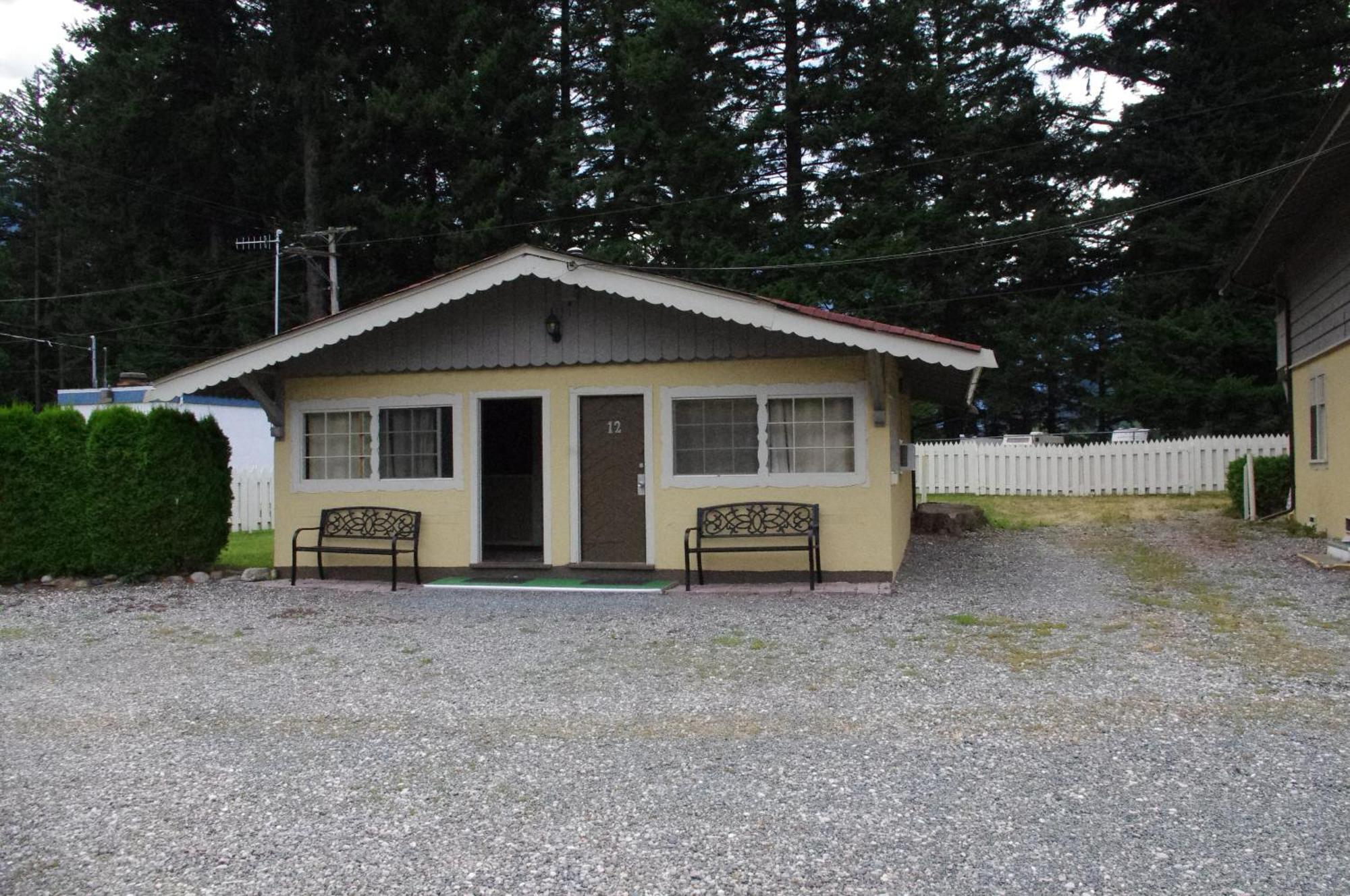 Swiss Chalets Motel Hope Extérieur photo