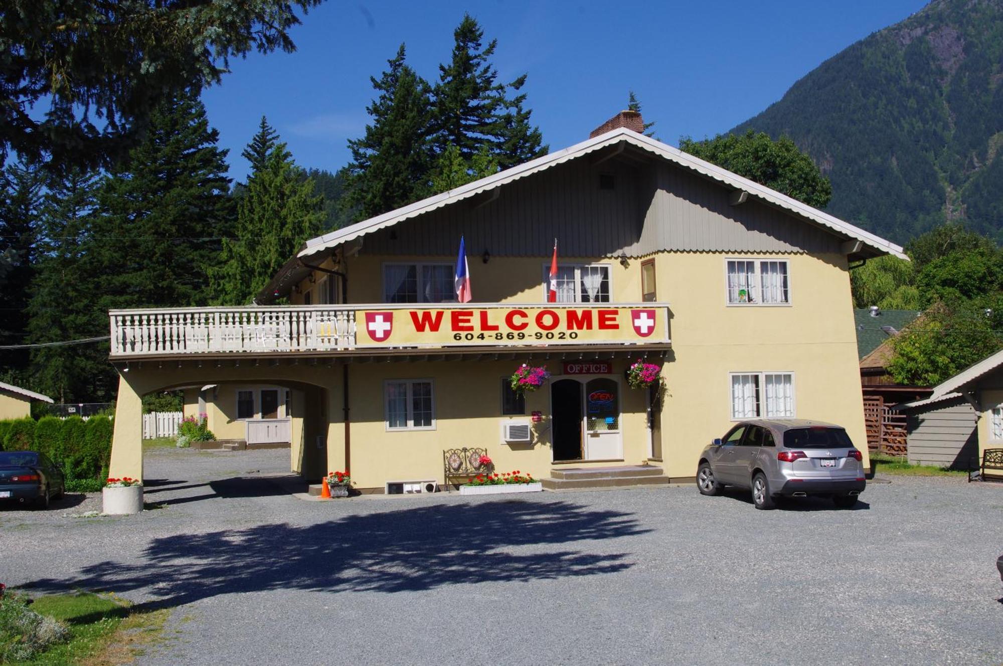 Swiss Chalets Motel Hope Extérieur photo