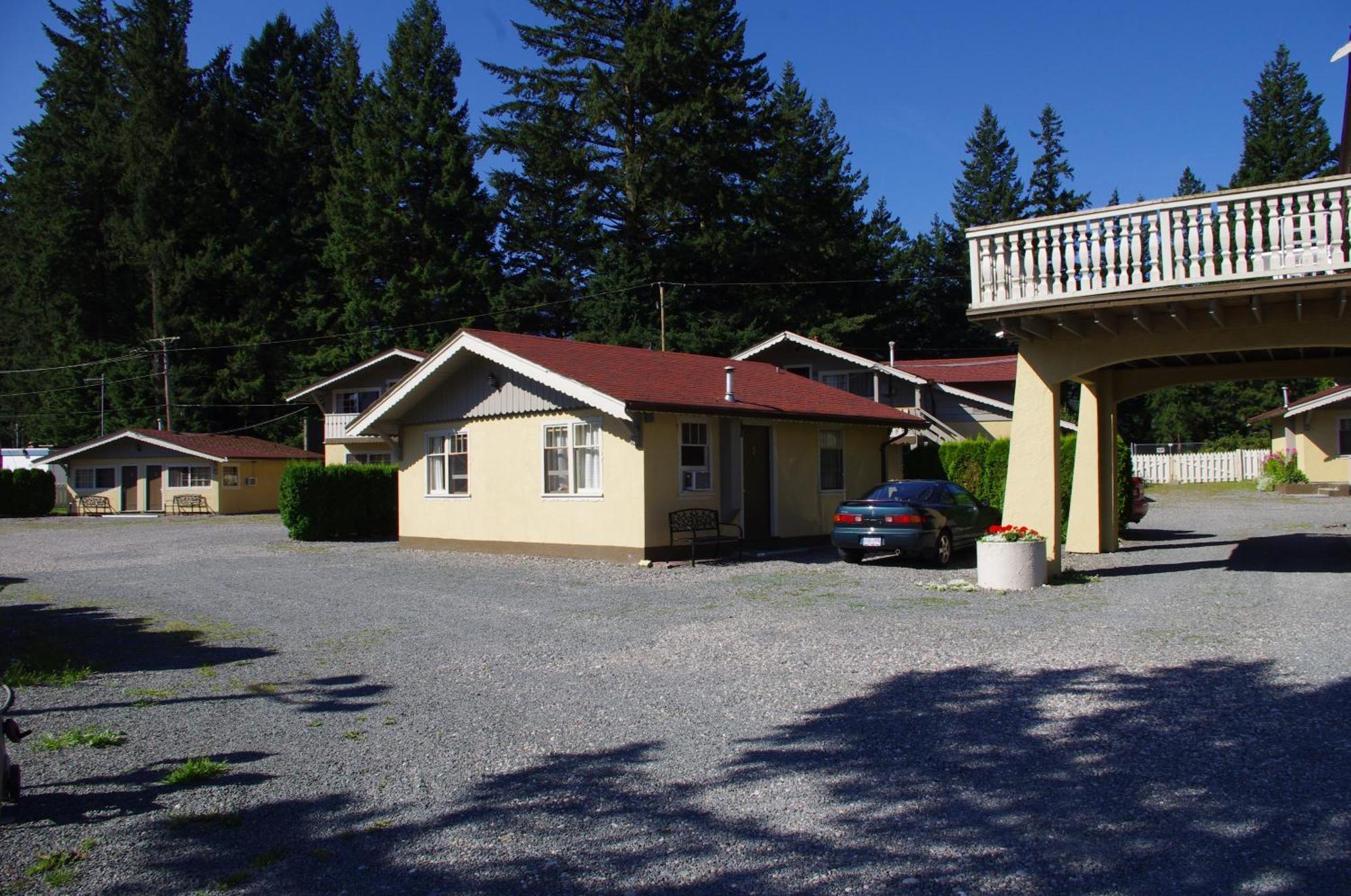 Swiss Chalets Motel Hope Extérieur photo