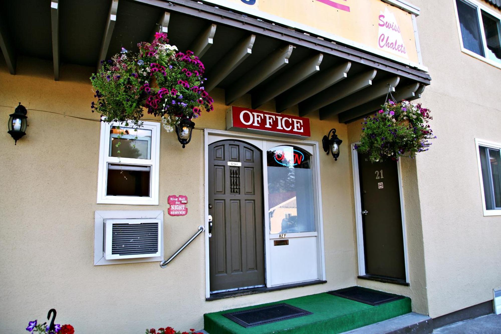 Swiss Chalets Motel Hope Extérieur photo